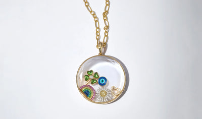 Collier Everything Everywhere All At Once - Cadeau